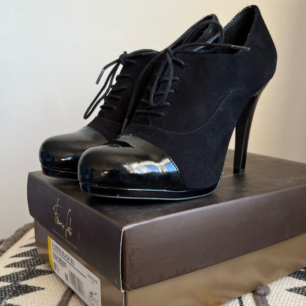 Franco Sarto The Artist's Collection Leera Black Suede Heels size 8.5